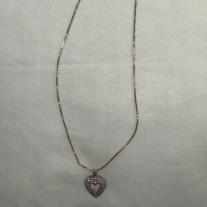 10k Gold Heart Pendant Necklace. Perfect for VDay! 7 Grams